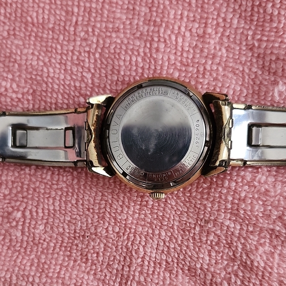 1967 Bulova Self Winding Vintage Watch - For Parts or Repair - Picture 6 of 9